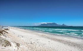 103 Lacabina Bloubergstrand